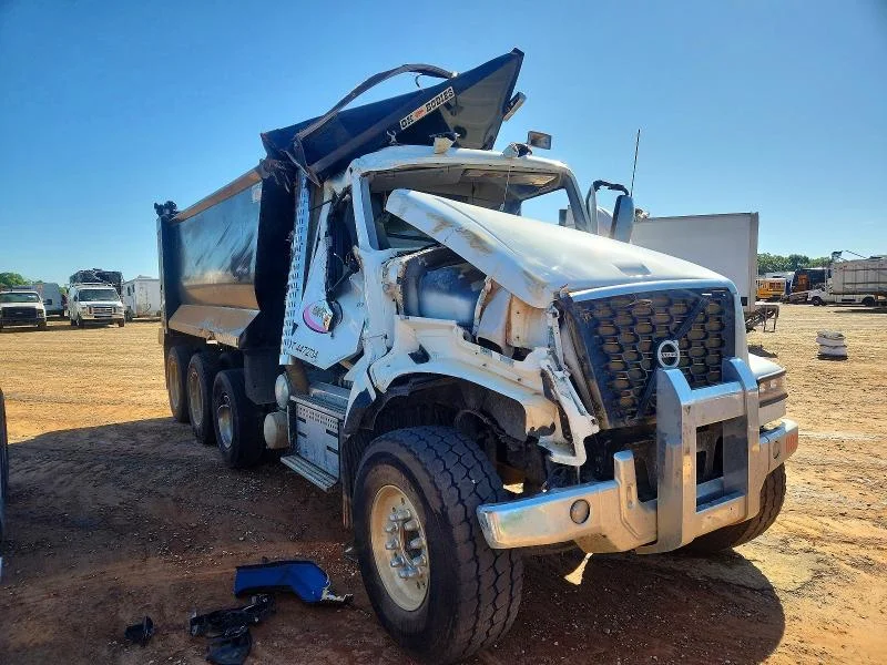 2026 Volvo Vhd