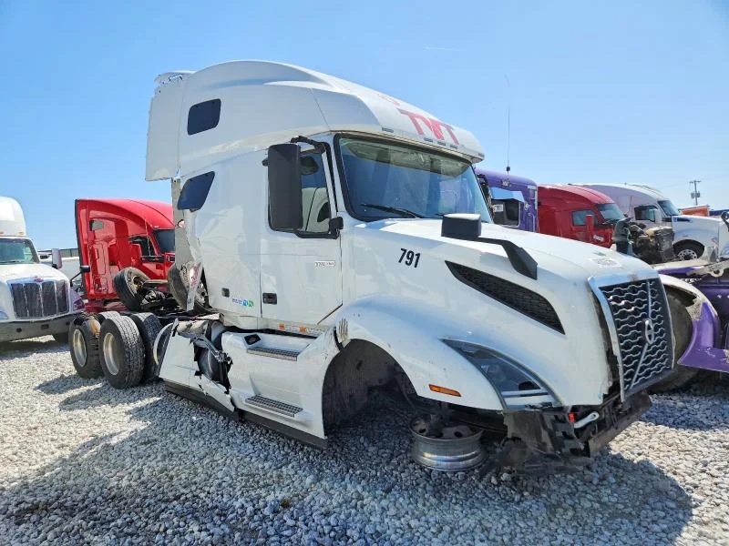 2025 Volvo Vnl