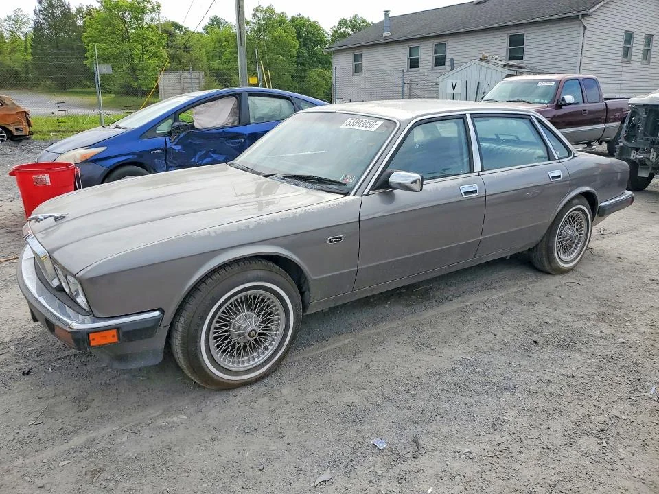 1990 Jaguar Xj6