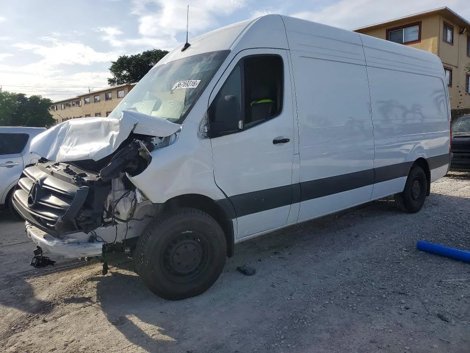2025 Mercedes Benz Sprinter