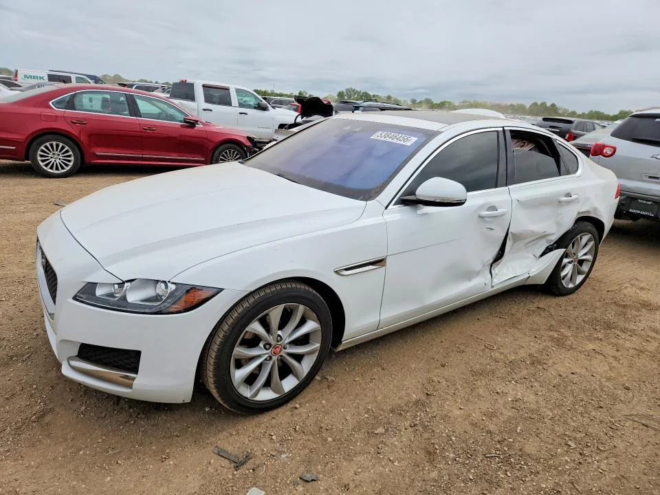 2017 Jaguar Xf