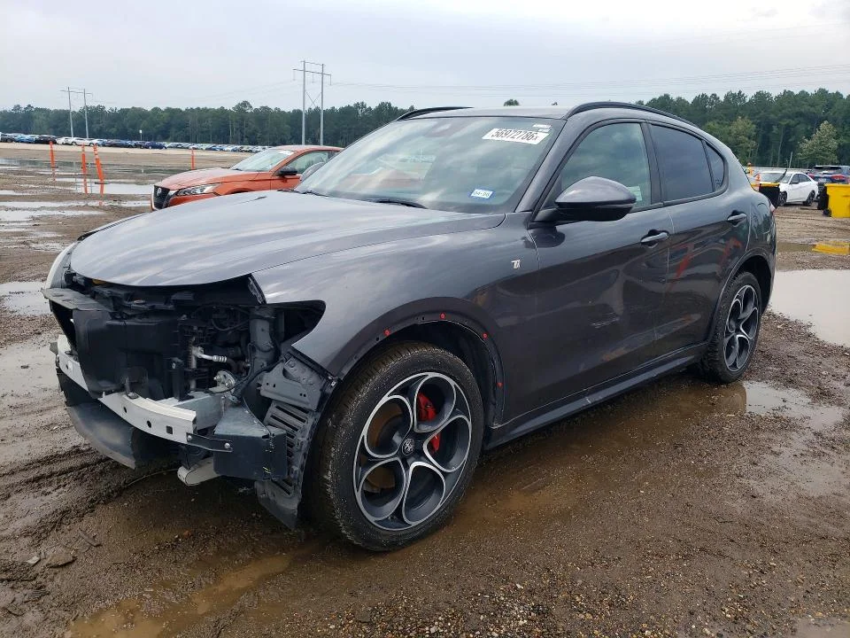 2022 Alfa Romeo Stelvio