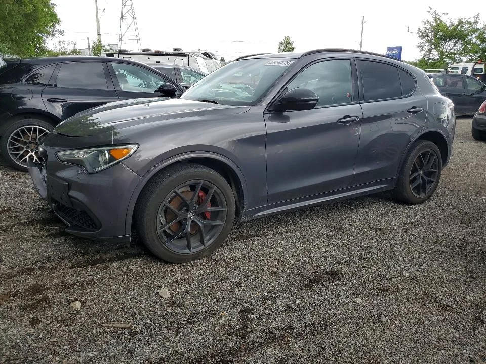 2021 Alfa Romeo Stelvio