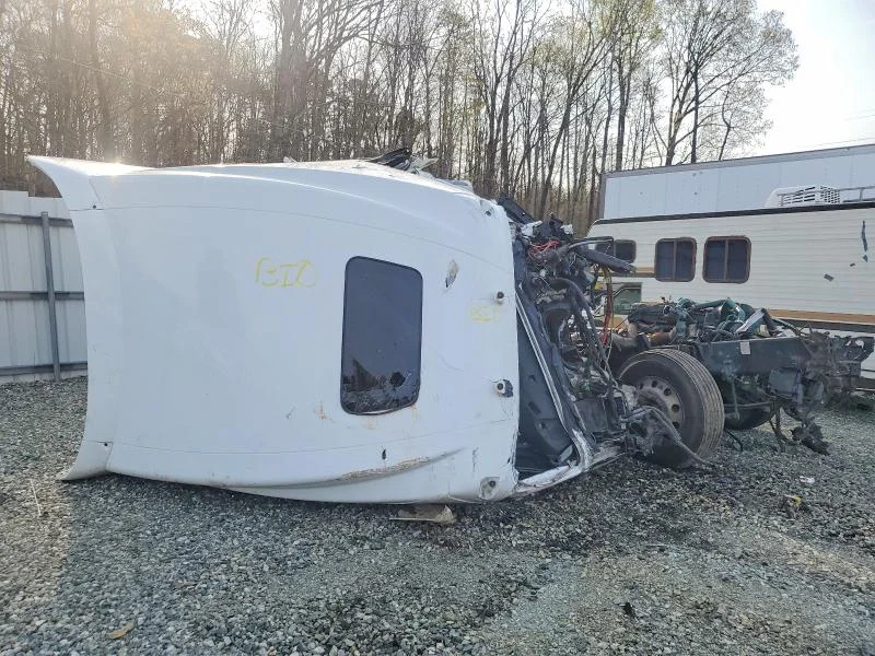 2020 Volvo Vnl