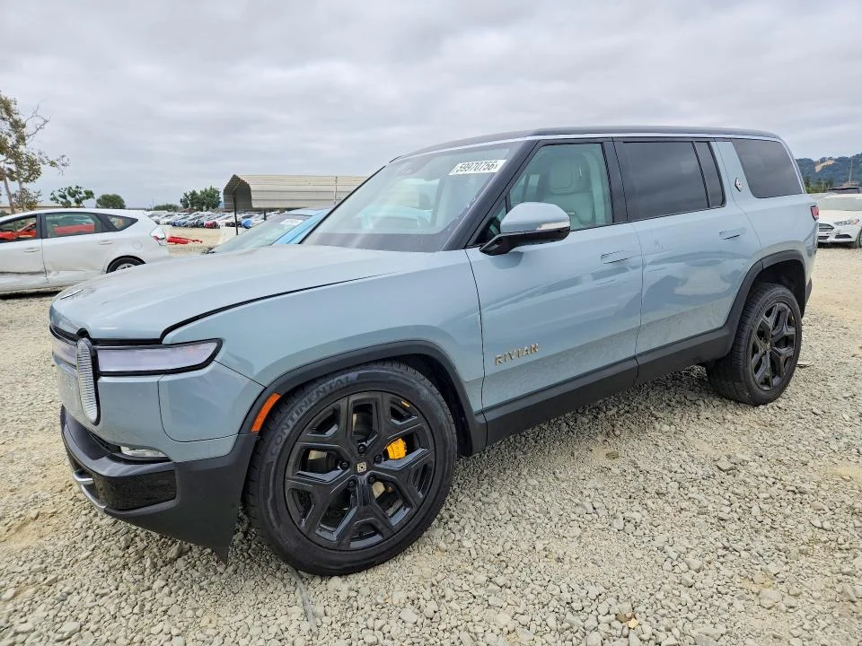 2023 Rivian R1S