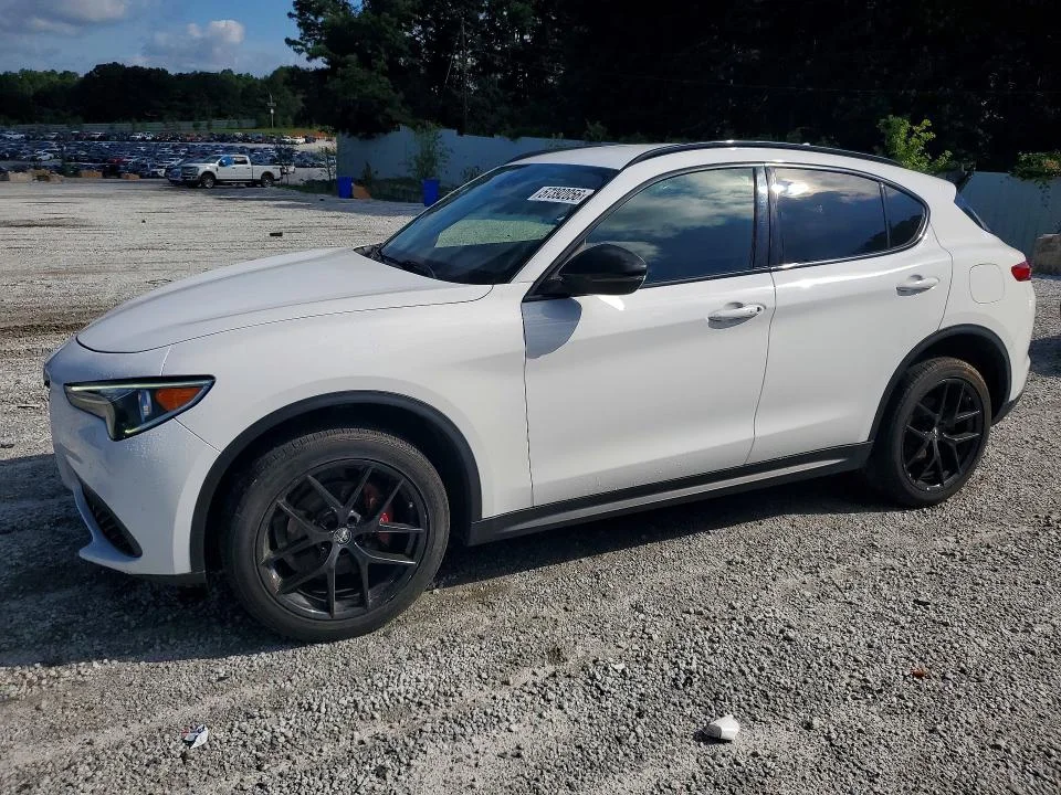 2020 Alfa Romeo Stelvio
