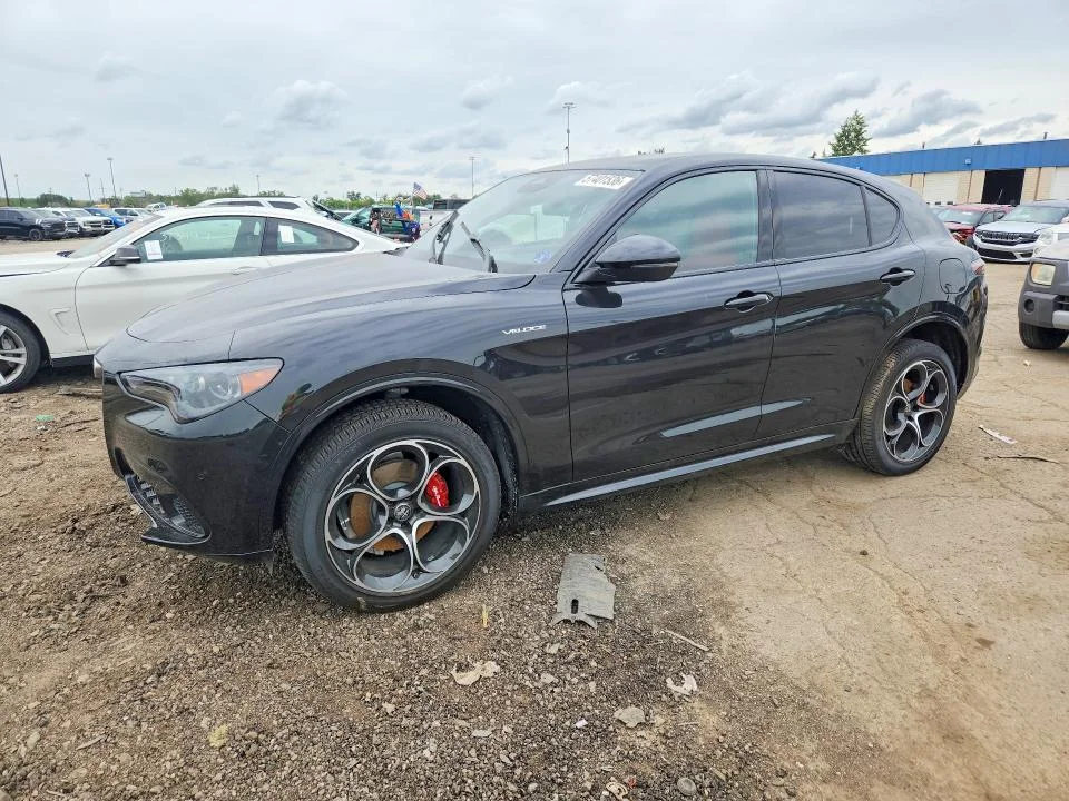 2025 Alfa Romeo Stelvio