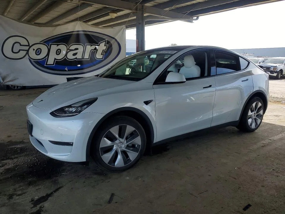 2022 Tesla Model  Y