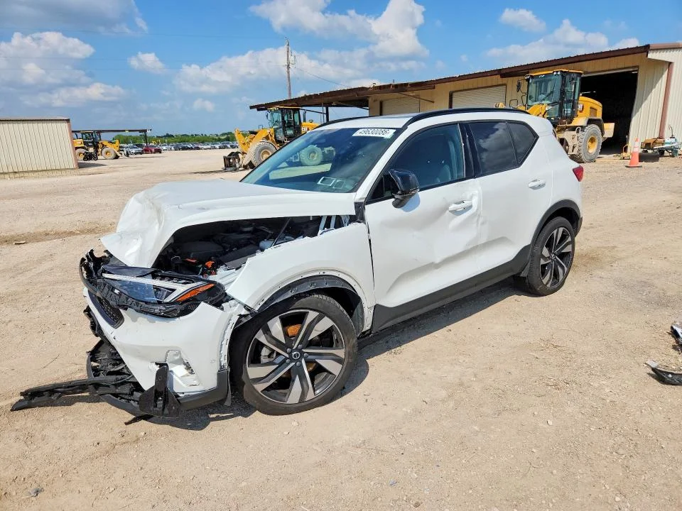 2023 Volvo Xc40