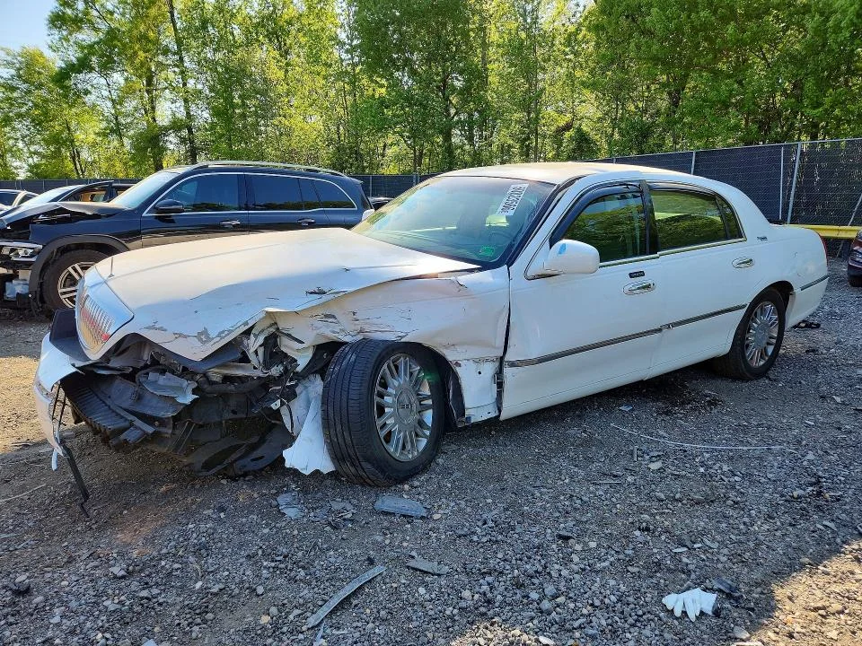 2006 Lincoln Town Car