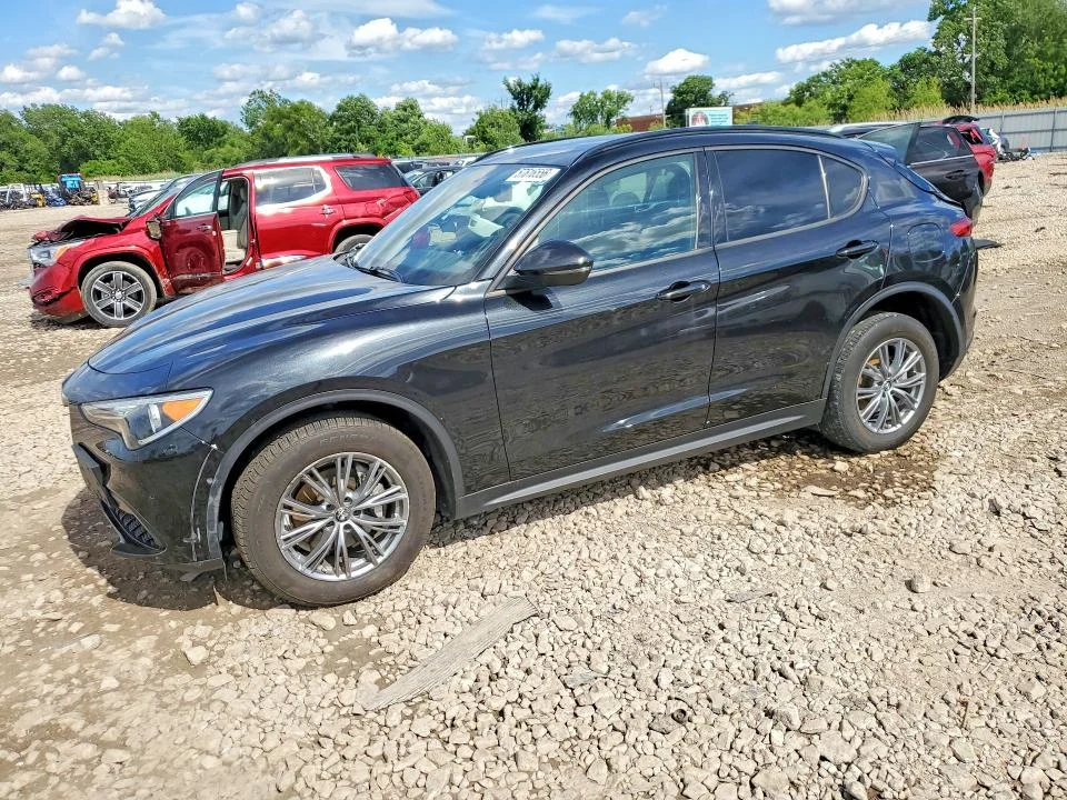 2022 Alfa Romeo Stelvio