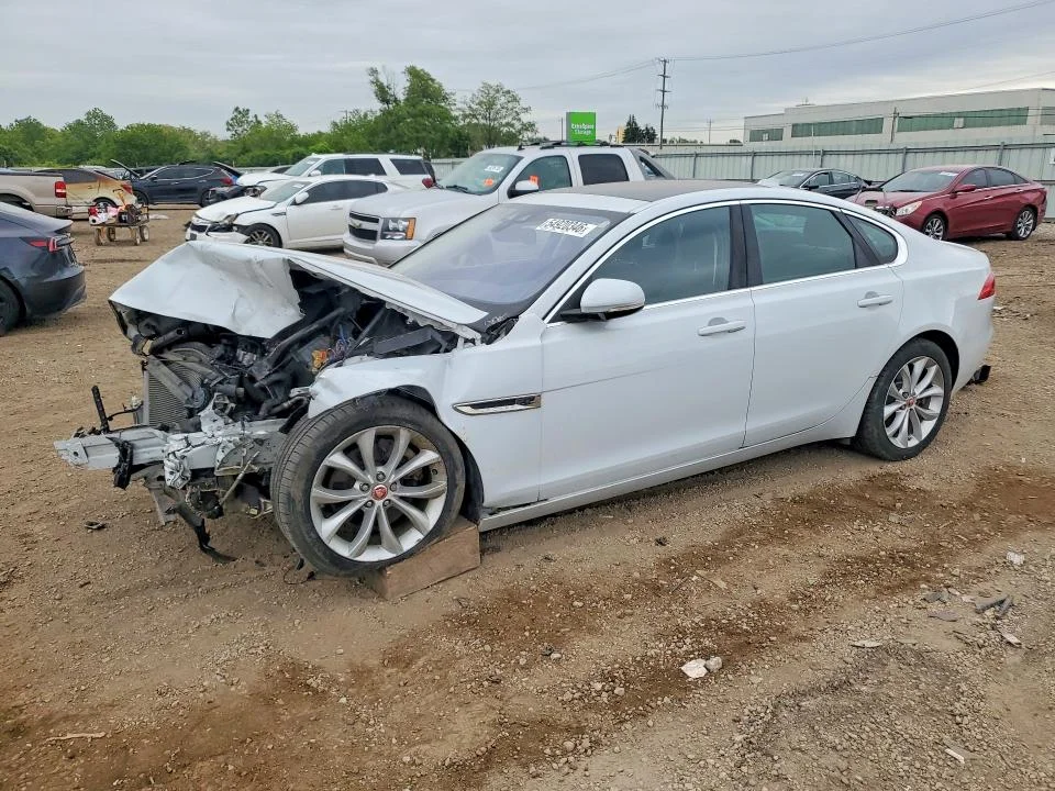 2017 Jaguar Xf