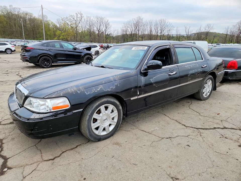 2011 Lincoln Town Car