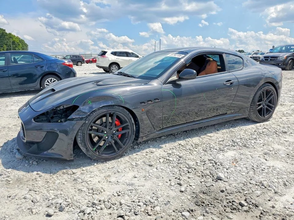 2014 Maserati Grantursmo
