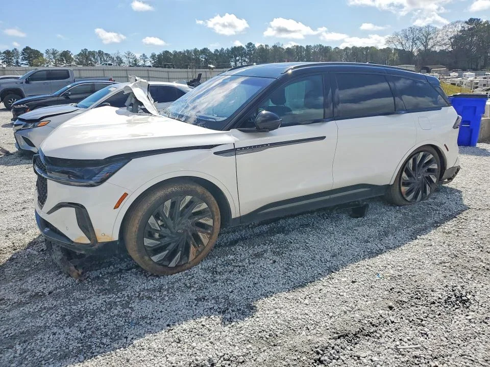 2024 Lincoln Nautilus