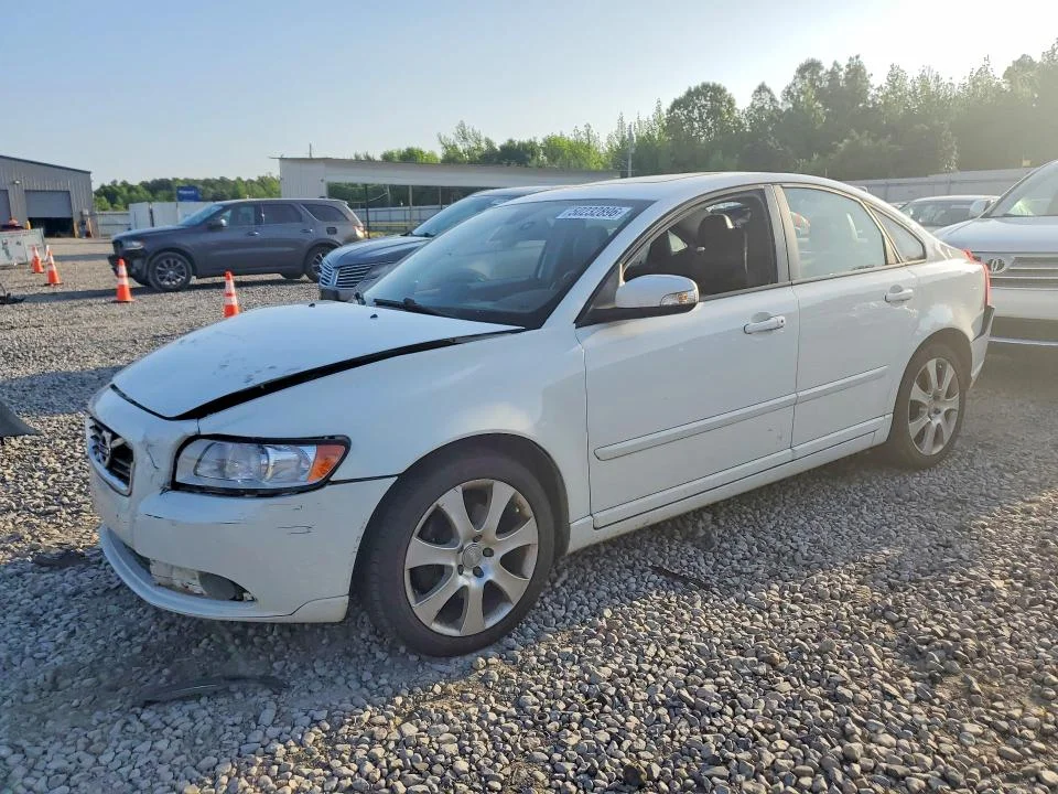 2011 Volvo S40