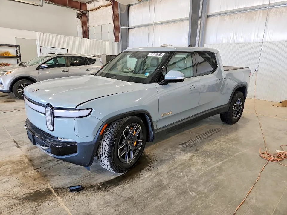 2022 Rivian R1T