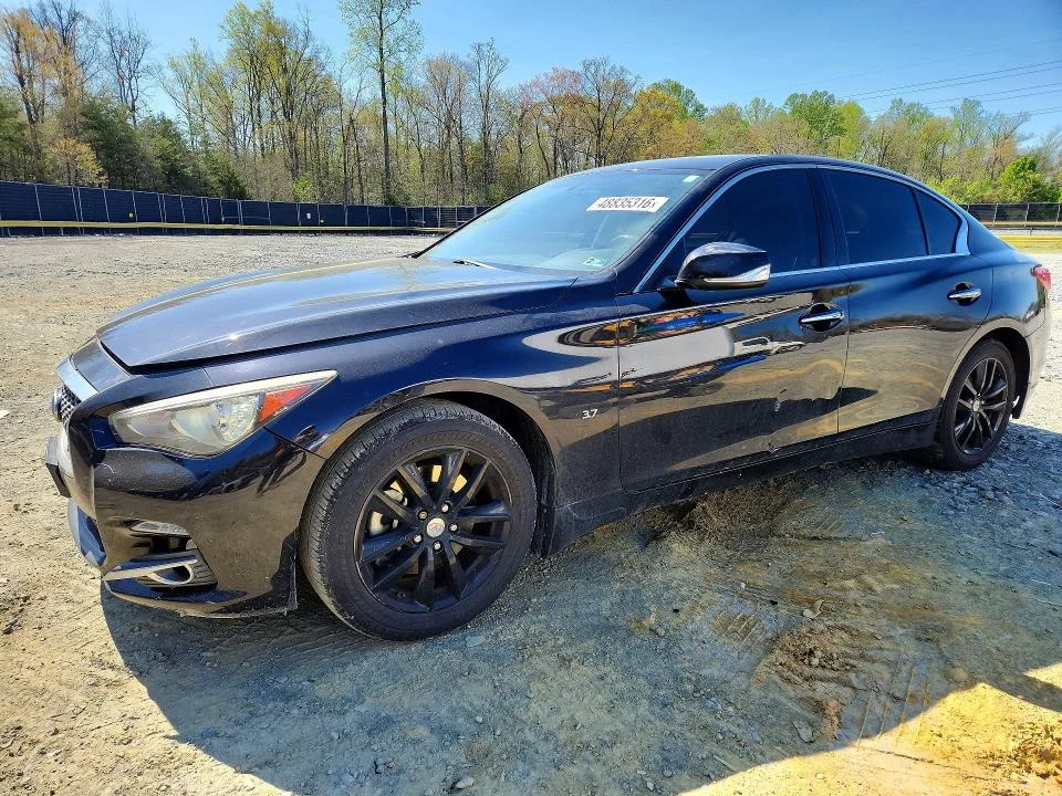 2015 Infiniti Q50