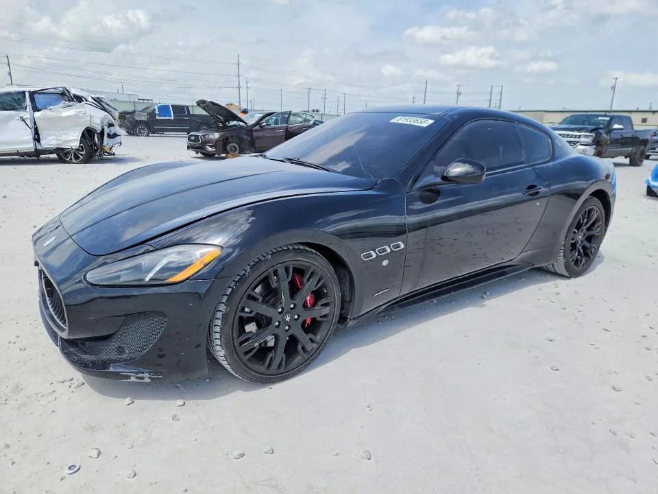 2014 Maserati Granturismo