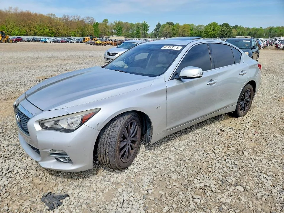 2015 Infiniti Q50