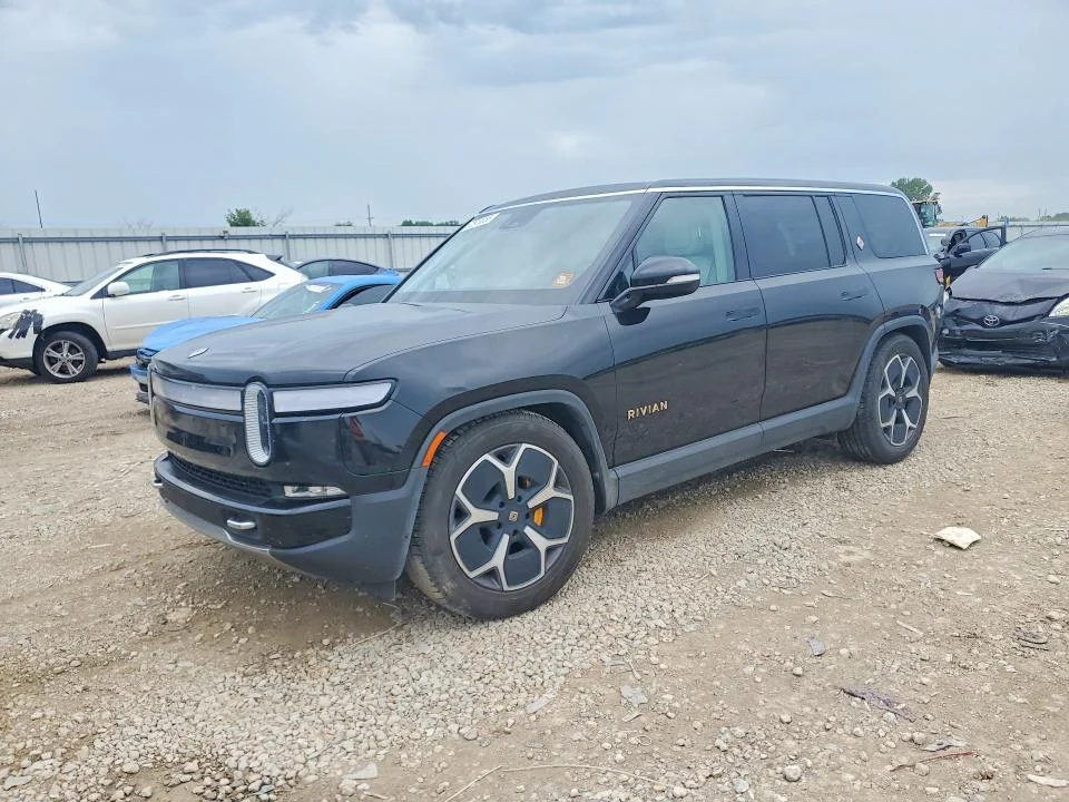 2024 Rivian R1S