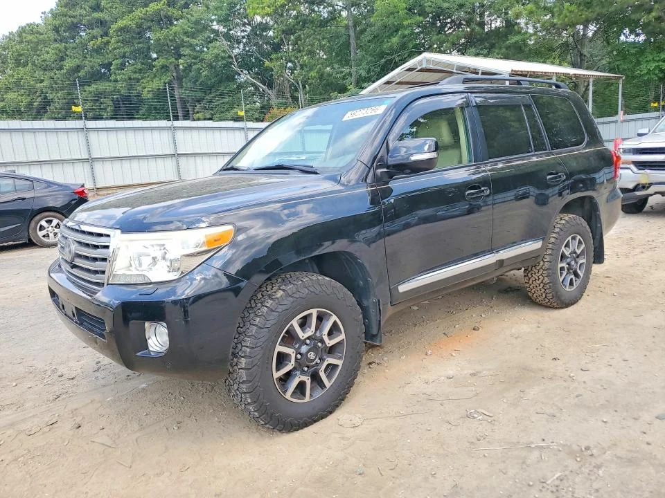2013 Toyota Land Cruiser