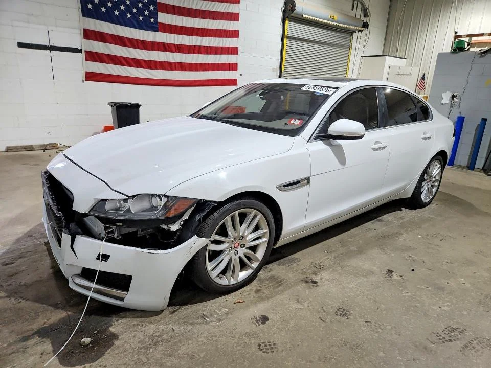 2016 Jaguar Xf