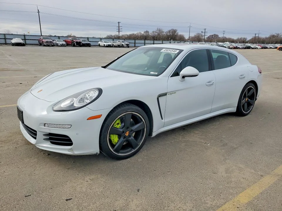 2016 Porsche Panamera