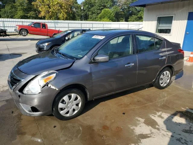 2016 Nissan Versa