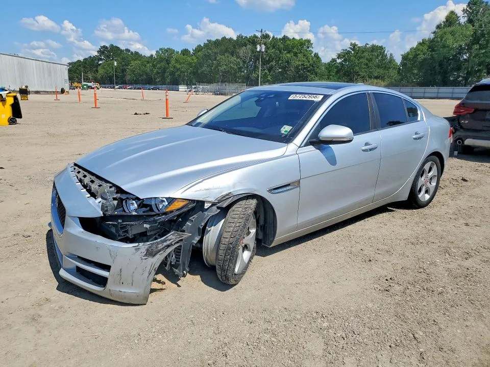 2018 Jaguar Xe