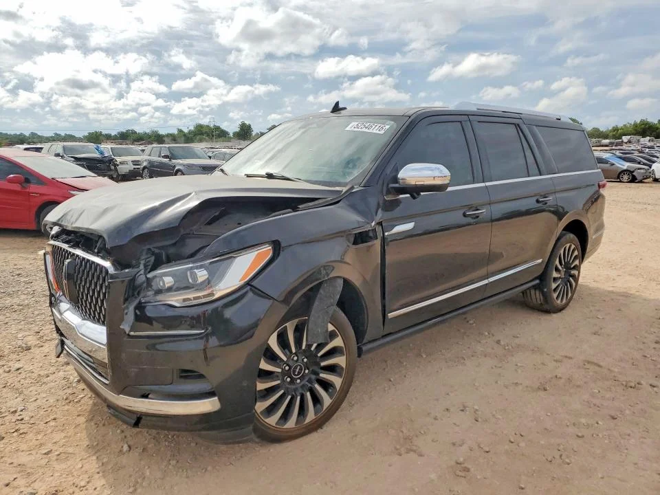 2022 Lincoln Navigator