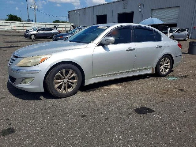 2013 Hyundai Genesis