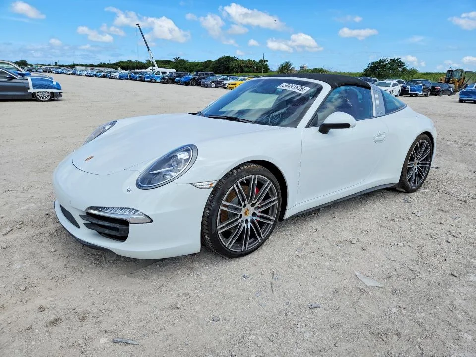 2015 Porsche 911