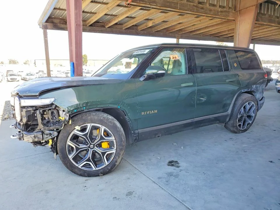 2023 Rivian R1S