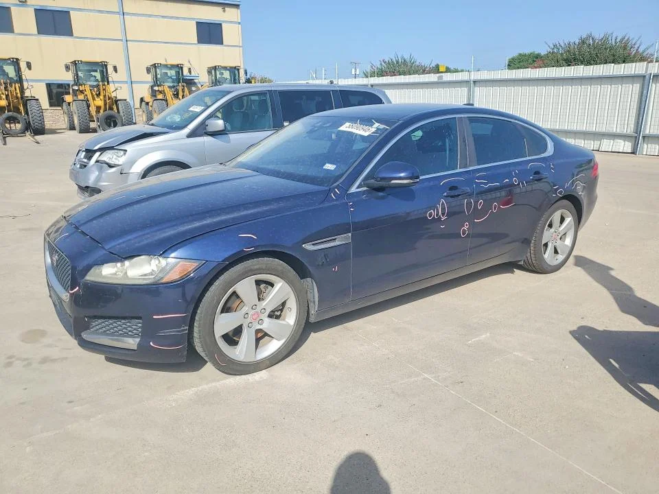 2017 Jaguar Xf