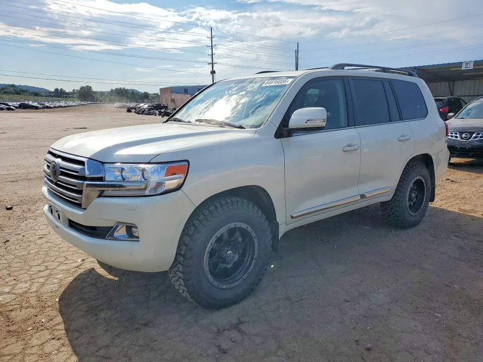 2018 Toyota Land Cruiser