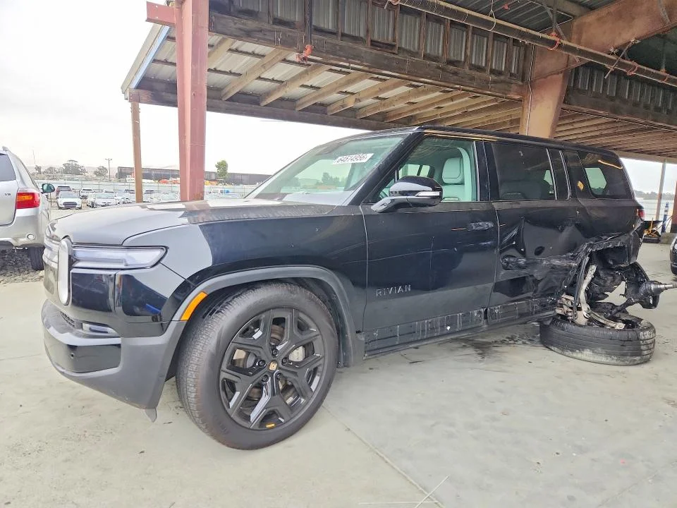 2025 Rivian R1S