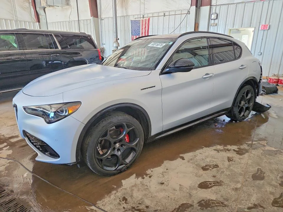 2024 Alfa Romeo Stelvio