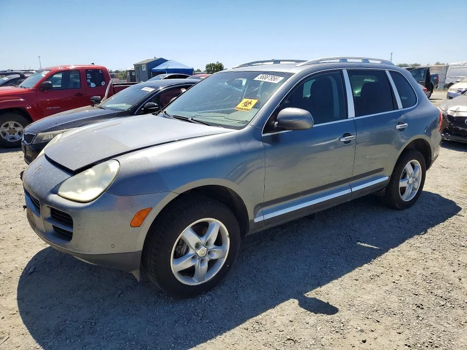 2004 Porsche Cayenne