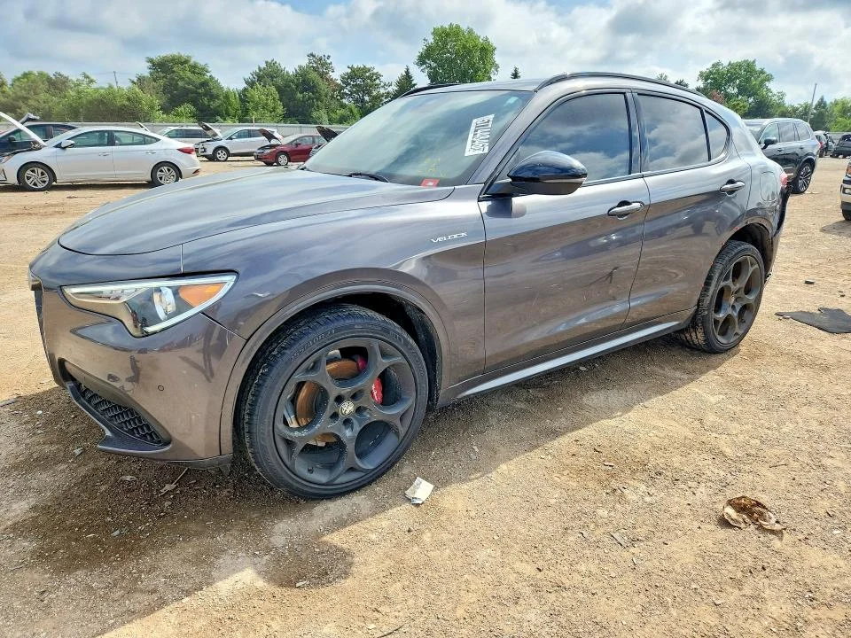 2022 Alfa Romeo Stelvio