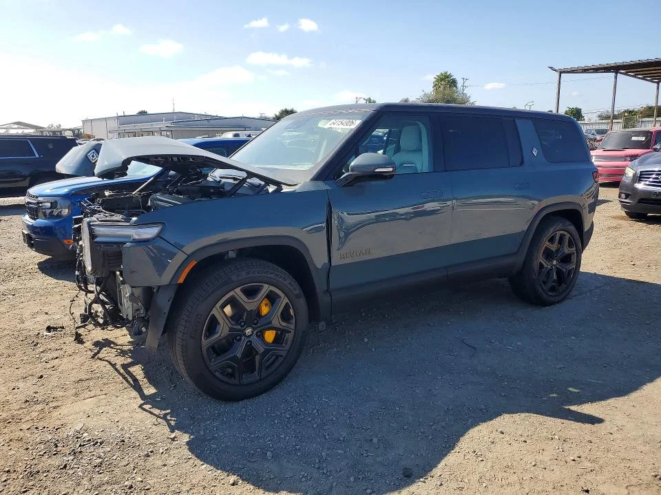 2025 Rivian R1S