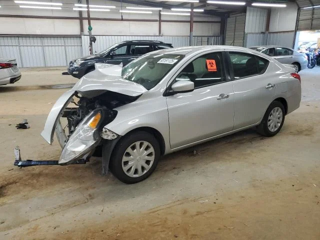 2019 Nissan Versa