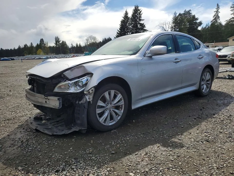 2011 Infiniti M37