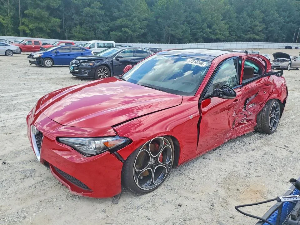 2022 Alfa Romeo Giulia