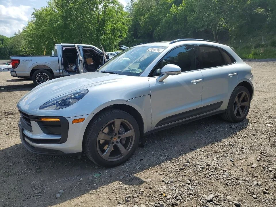 2022 Porsche Macan