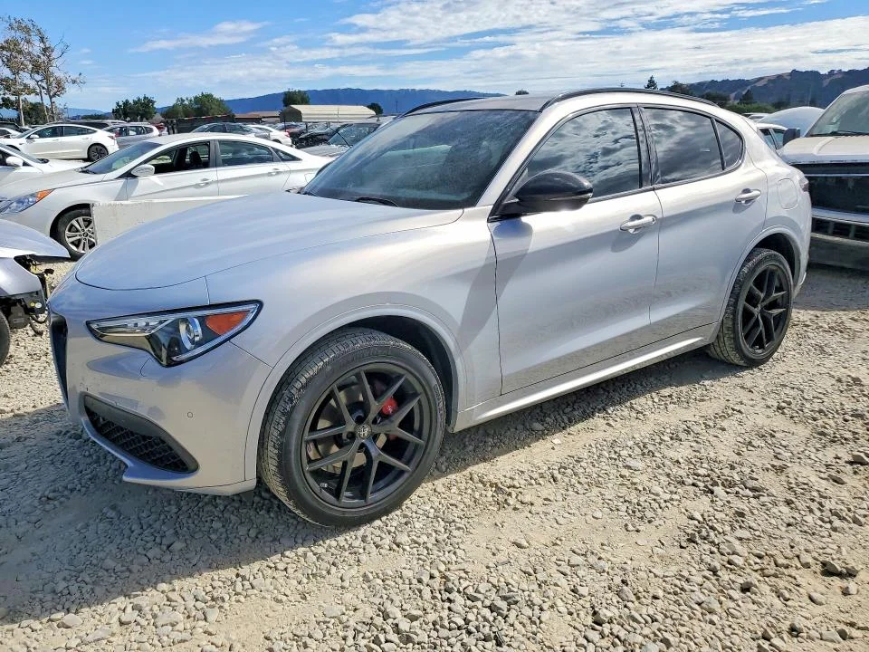 2021 Alfa Romeo Stelvio
