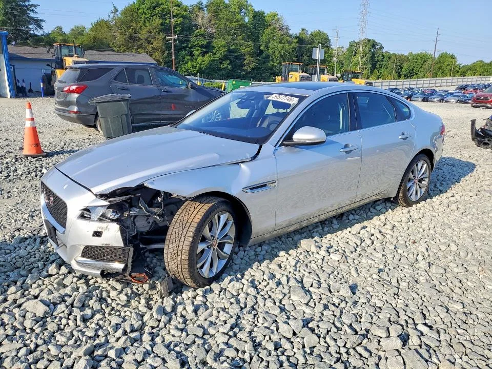 2017 Jaguar Xf