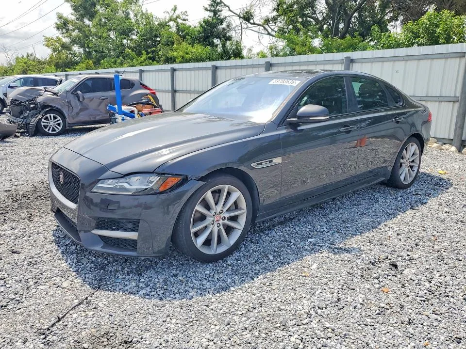 2016 Jaguar Xf