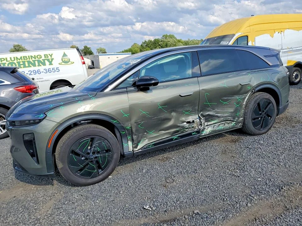 2026 Lucid Motors Gravity