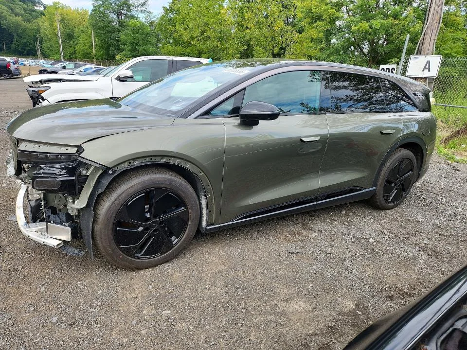 2026 Lucid Motors Gravity